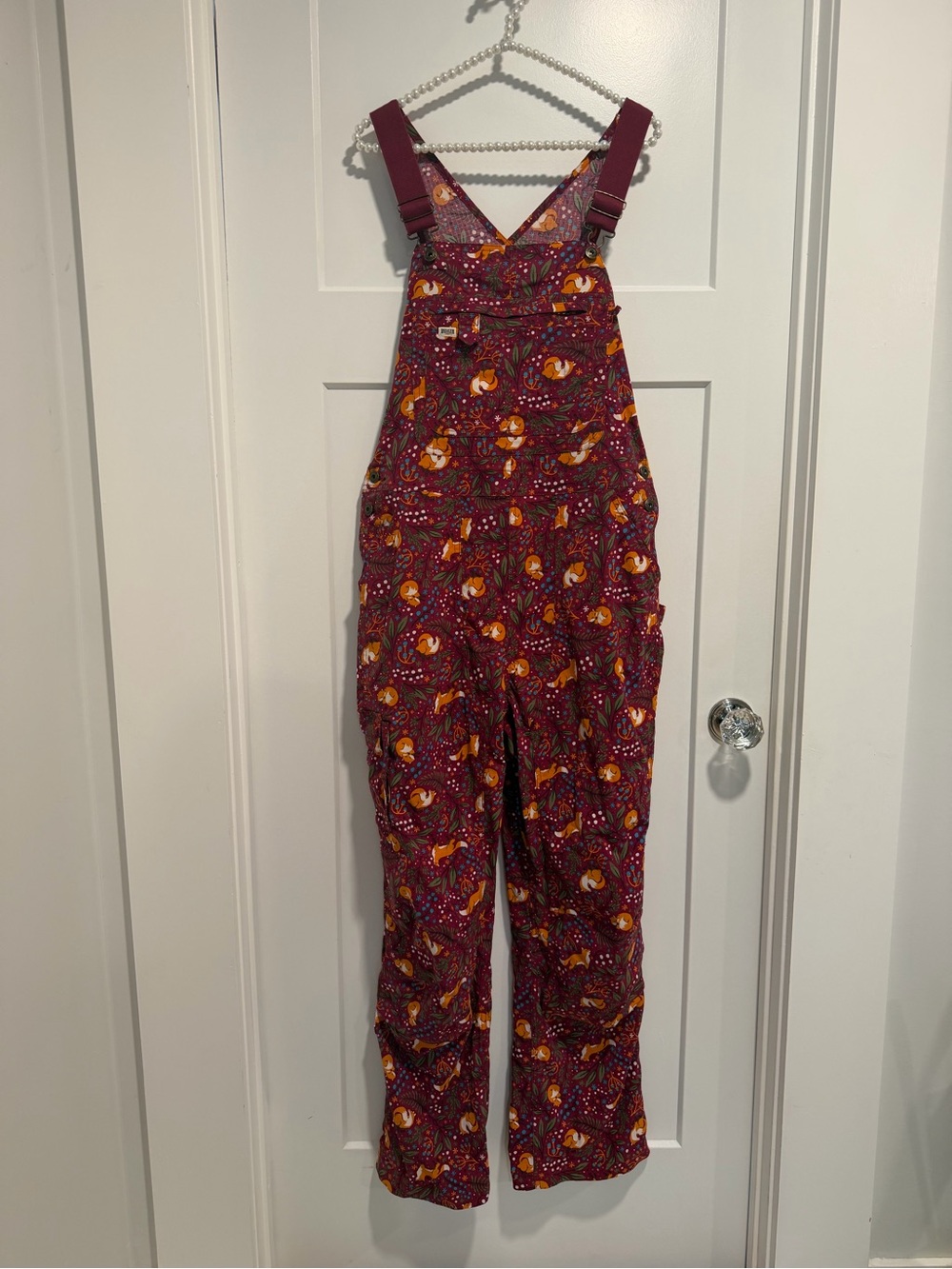 Duluth Trading Co Burgundy Fox 🦊 Print Bib Overalls